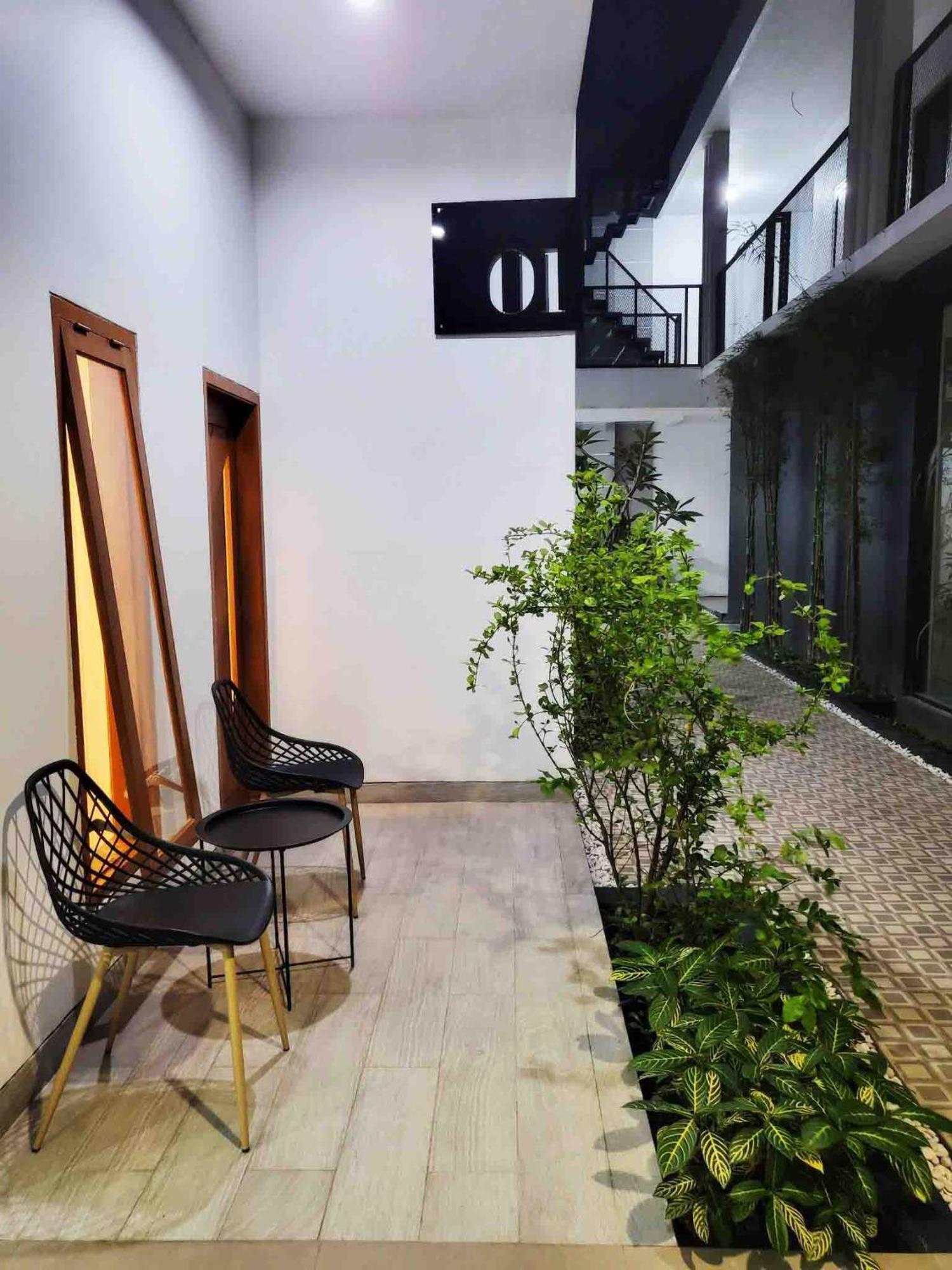 Cabin15 - Syariah Blitar Экстерьер фото
