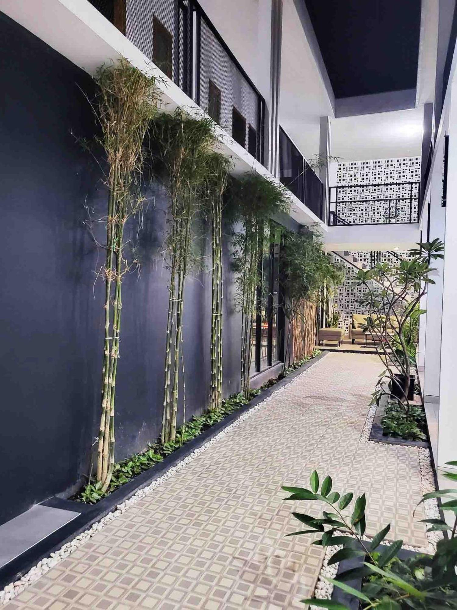 Cabin15 - Syariah Blitar Экстерьер фото